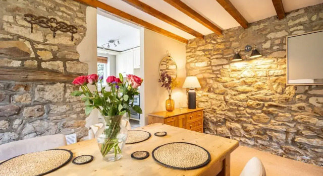 Host Stay Byre Cottage, Book Feriehus Hoteller i Yorkshire Moors med parkering, Parkering