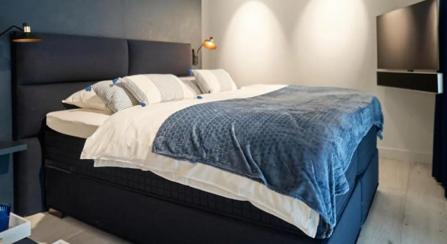 Captains Boathouse Studio, Rezerwuj Hotel Hotele w Veluwe z parkingiem, Parking