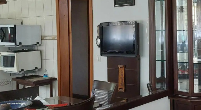Коттедж Uma casa com toque nostálgico no centro de Canela