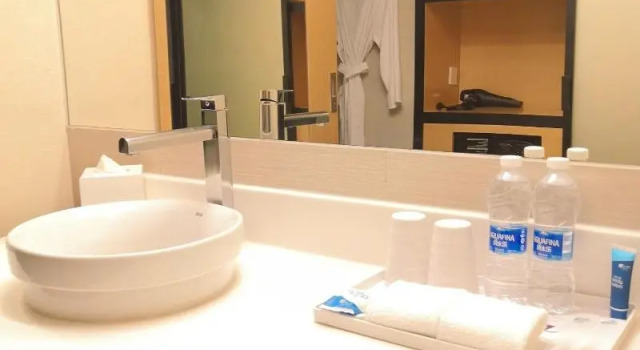 Двухместный номер Standard Aloft by Marriott Nanhai, Foshan