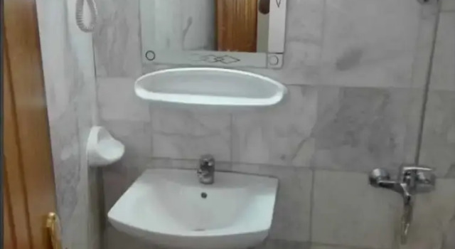 Номер Classic Luluah Al-Iman Hotel