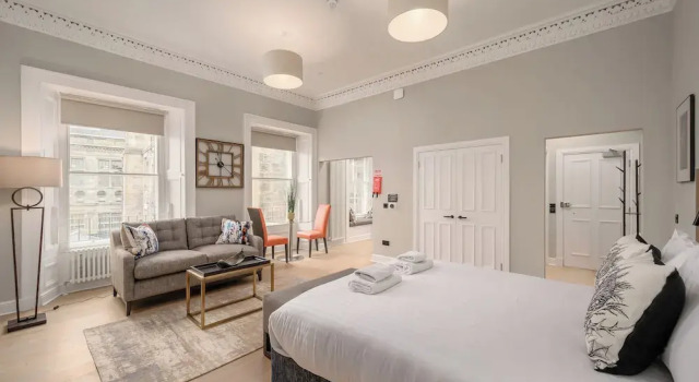 Студия Deluxe Destiny Scotland George IV Apartments