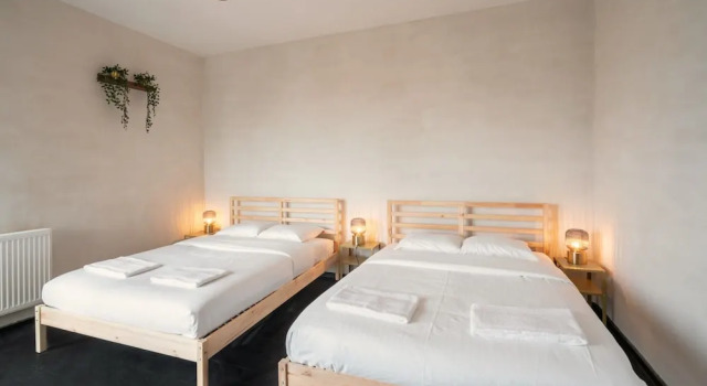 Spacious 2BR Stay near Central Station, Забронировать Апартаменты/квартира Антверпен провинция Антверпен, рядом с Станция Антверпен Централь