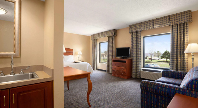Hampton Inn Geneva, Забронировать Отель Дженива Seneca Lake Wine Trail