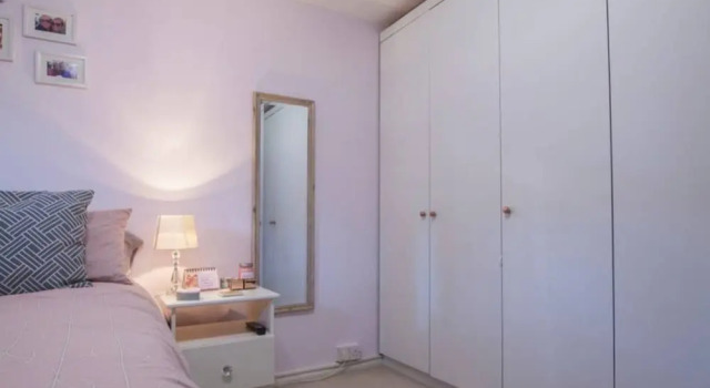 Spacious 2BR Modern Flat in London, Prenota Hotel Londra Greater London