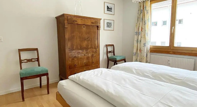 Gemütlich, modern ausgestattet, 80m2 für 4 Personen - MU11, Book Hotel Silvaplana 