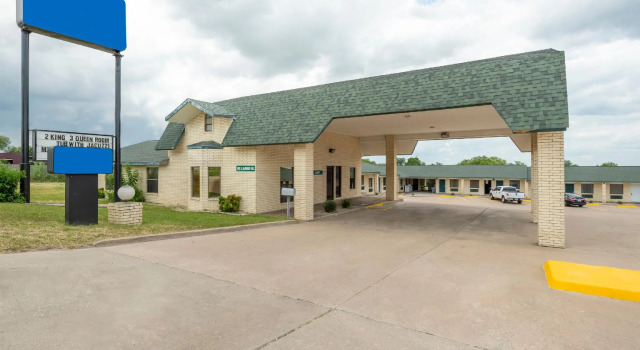 Номер Standard Three Rivers Executive Inn & Suites By OYO