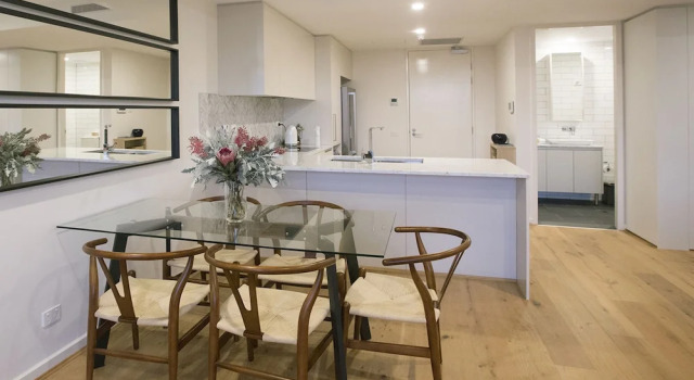 Greenwich Apartment, Забронировать Апартаменты/квартира Отели Канберры с парковкой, рядом с Парк Commonwealth, Парковка