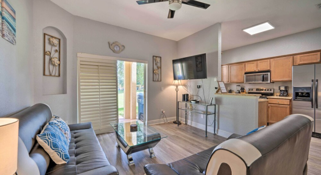 9 Mi to Disney: Sunny Resort Townhome w/ Patio!