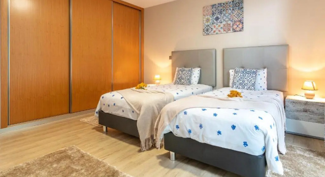 Apartamento Goncalves, Rezerwuj Apartament Hotele w Arco da Calheta z parkingiem, Parking