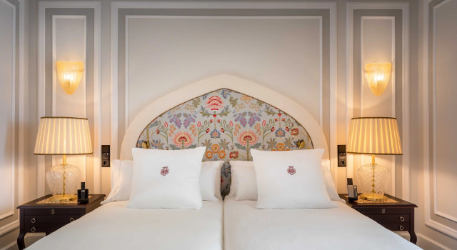 Полулюкс Grand Gran Hotel Claridge Granada - Preferred Hotels & Resorts