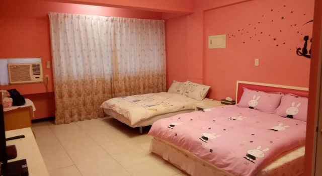 Tainan Here Hostel 2, Забронировать Хостел Недорогие отели Тайнань, рядом с Wufei Temple, недорого