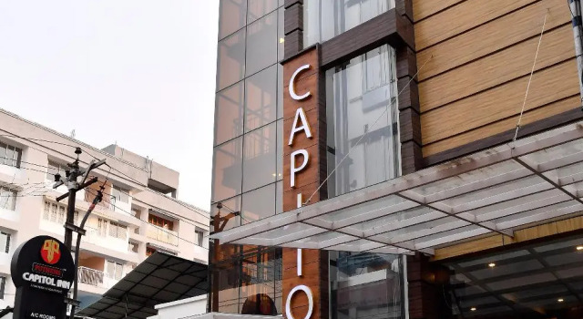 Puthens Capitol Inn, Забронировать Отель Недорогие отели штата Кералы, недорого
