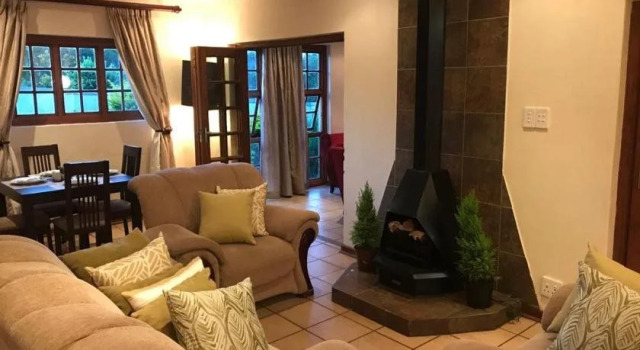 Caribe Accommodation and Conferences, Забронировать Отель Недорогие отели Питермарицбурга, недорого