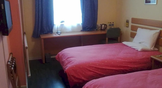 Home Inn Urumuqi Changjiang Road Jing'Er Road, Rezerwuj Hotel Urumqi Xinjiang