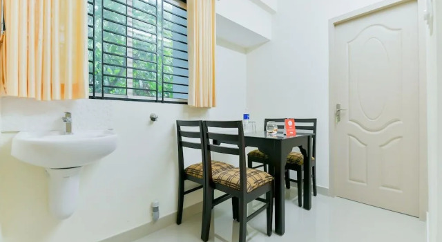 OYO 14865 Home Modern 2BHK Kochi Airport