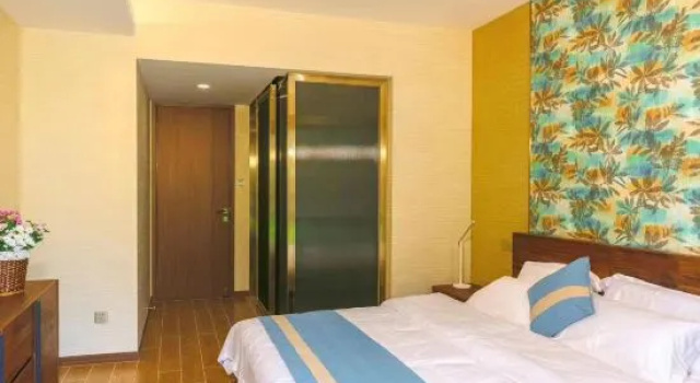 Люкс с 2 комнатами с видом на сад Youxi Resort Hotel (Fuxian Lake Cambrian Happy World）