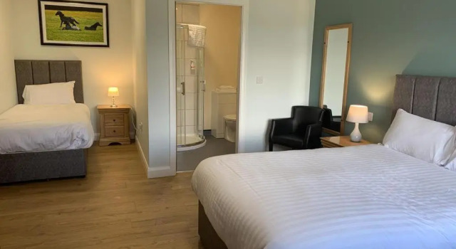 Трёхместный номер Standard Standing Stones Lodge