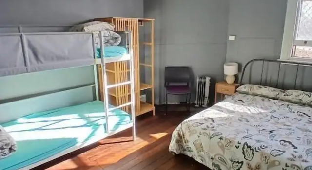 Четырёхместный семейный номер 1849 Backpackers at The London