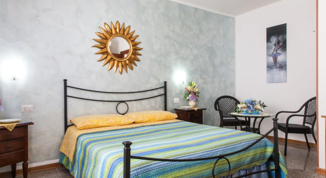B&B Arcobaleno, Забронировать Отель «постель и завтрак» Отели Ористано с парковкой, Парковка