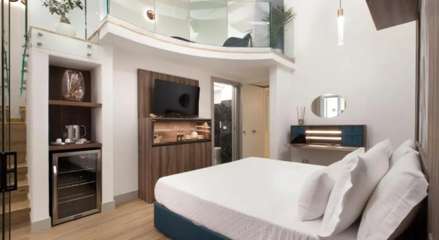 Номер Standard Elys Suites
