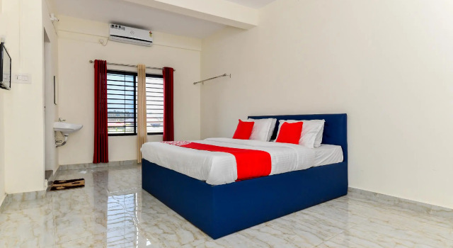 SilverKey Executive Stays 65165 Athani Residency, Boek Hotel Angamali New Delhi