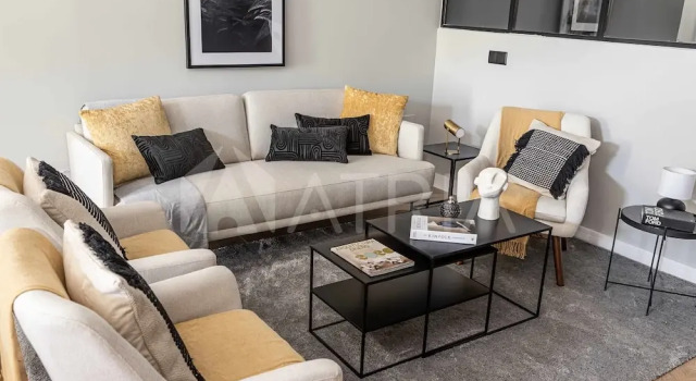 Flat 4 10m Walk to Bernab u Real Madrid Stadium, Забронировать Апартаменты/квартира Мадрид Провинция Мадрид, рядом с Pablo Sorozábal