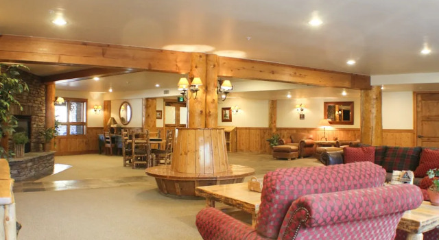 Black Bear Lodge, Забронировать Отель Крестед-Бьютт Crested Butte Mountain, рядом с Горнолыжный курорт Crested Butte