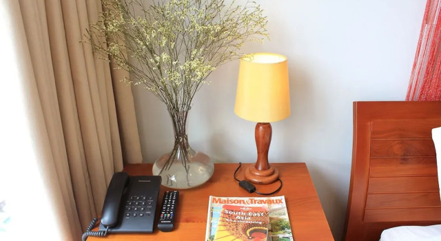Трёхместный семейный номер Standard с балконом и с видом на город The Alley Saigon Hotel