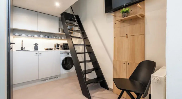 Standard quarto HONEST Karlín