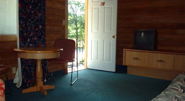 Riverview Lodge, Varaa Hotelli Wasaga Beach 