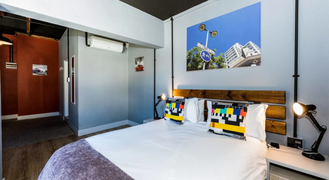 Neighbourgood Castle, Забронировать Отель Отели Кейптауна 4 звезды, рядом с Good Hope Centre, 4*