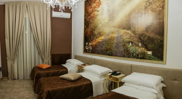 Четырёхместный номер Deluxe Hotel des Artistes