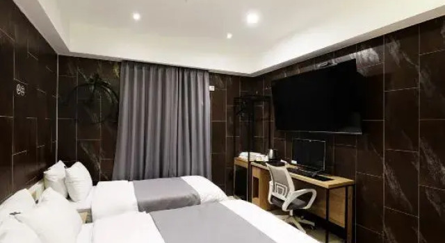 Номер Deluxe Rich Diamond Hotel