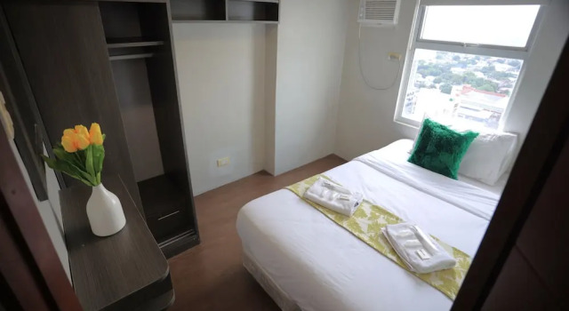 Люкс Gilmore Tower Suites By SMS Hospitality
