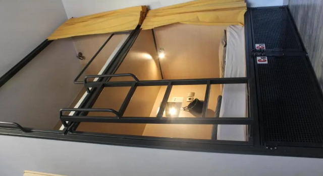 Кровать в общем номере (женский номер) Meteora Central Hostel