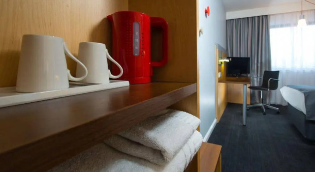 Holiday Inn Express Gloucester South M5 Jct12, Забронировать Отель Отели Англии 3 звезды, 3*