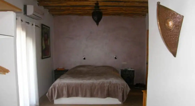 Holiday Home for Large Families, Забронировать Отель Отели Марракеш-Тенсифт-Эль-Хауз с парковкой, Парковка
