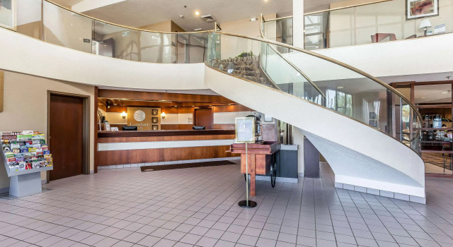 Comfort Inn Canton - Hall of Fame Hotel, Book Hotel Canton Ohio