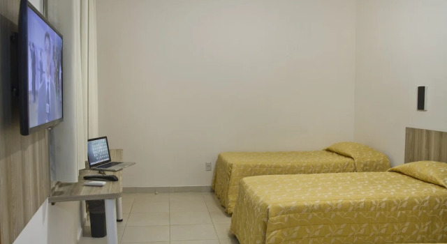 Трёхместный номер Standard Eden Park Hotel
