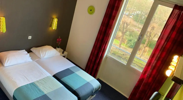 Трёхместный номер Standard Hotel Oorsprongpark City Centre Utrecht