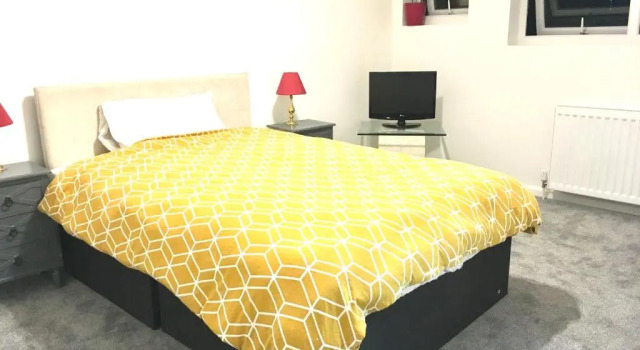 Grace Apartments - Living Stone 1, Varaa Huoneisto Ashford 