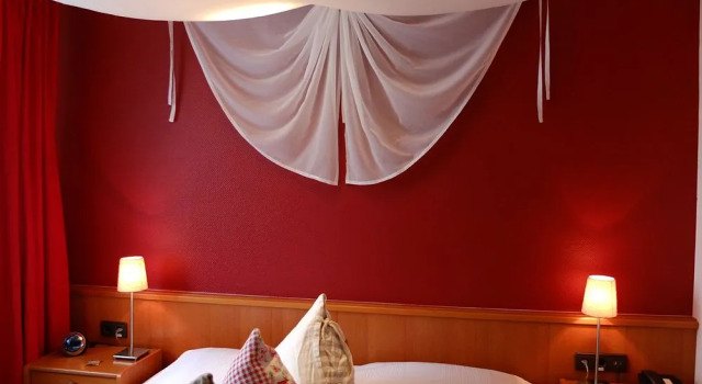 Beauty & Wohlfühl Hotel, Rezervovat Hotel Hotely v Syke s parkováním, Parkování