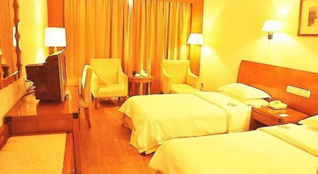 Dongfang, Забронировать Отель Бизнес-отели Шаньдун, 4* 5*