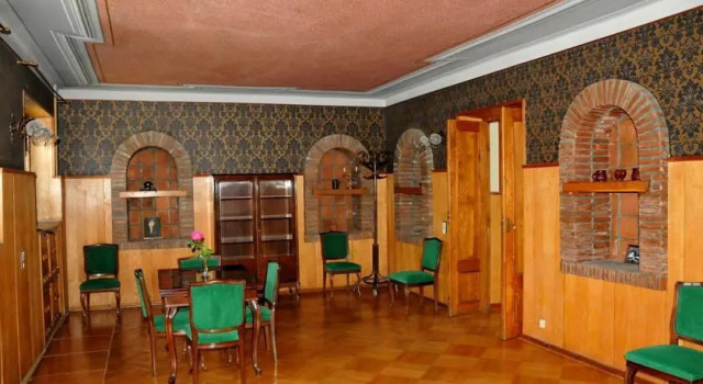 Guest house