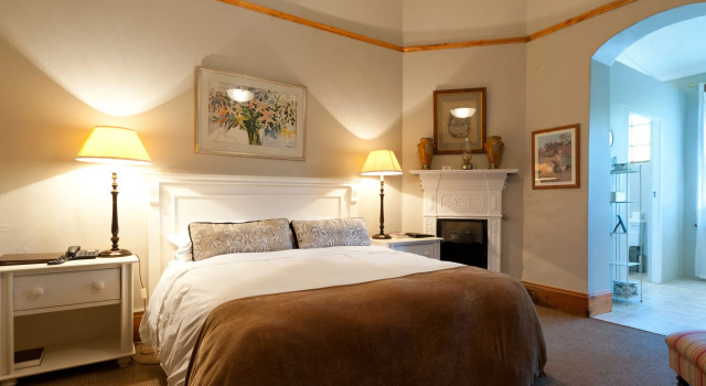 Leeuwenbosch Country House - Amakhala Game Reserve