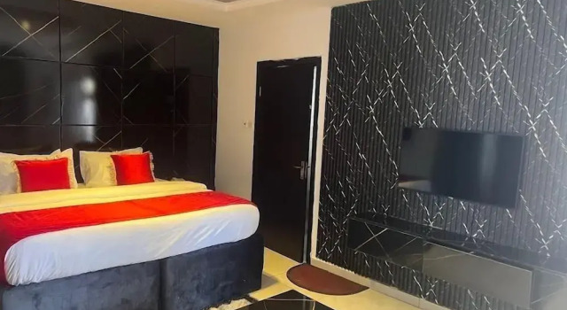 Florence Hotel And Suites