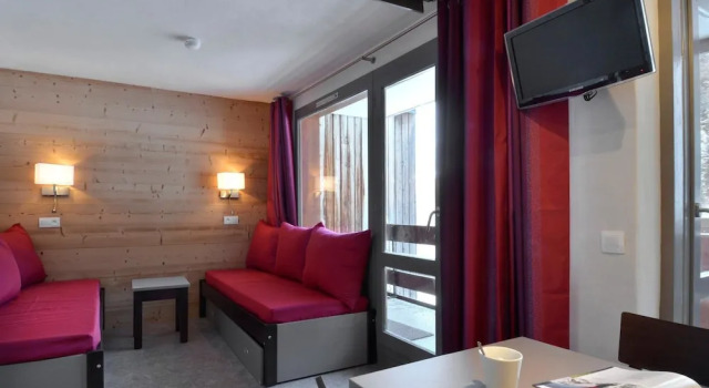 Residence Saintjacques Refurnished Divisible Studio for 4 People of 28 mÂ² on the Slopes Rs220, Prenota Hotel Hotel a Rodano-Alpi con piscina, Piscina
