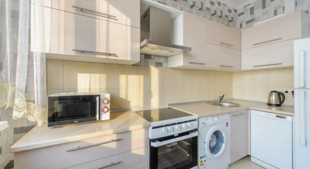 Апартаменты Apartments on Kazybek by 125 1 floor 6