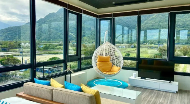 Номер Deluxe Follow the Cloud B&B